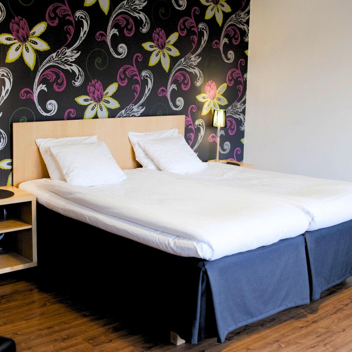 Centralhotellet Vetlanda Bagian luar foto